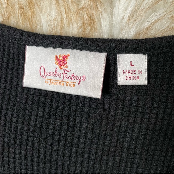 Quacker Factory waffle knit rhinestone grommet tunic - Picture 6 of 7